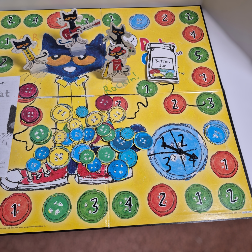 Pete the Cat Groovy Buttons‎ Game - Yellow - Picture 3 of 14